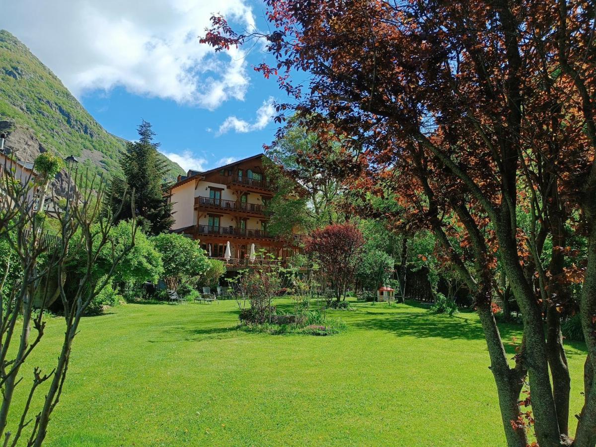 Hotel Estanys Blaus Tavascan Luaran gambar