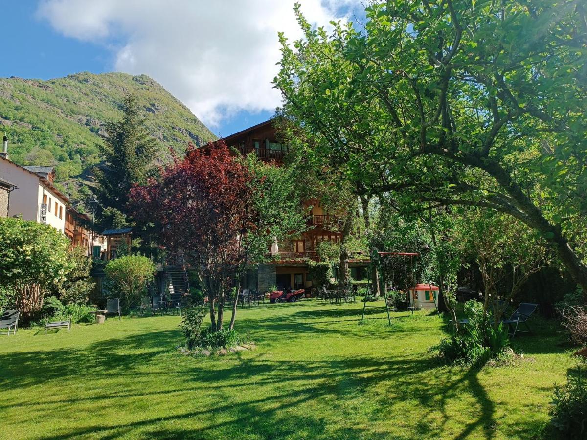 Hotel Estanys Blaus Tavascan Luaran gambar