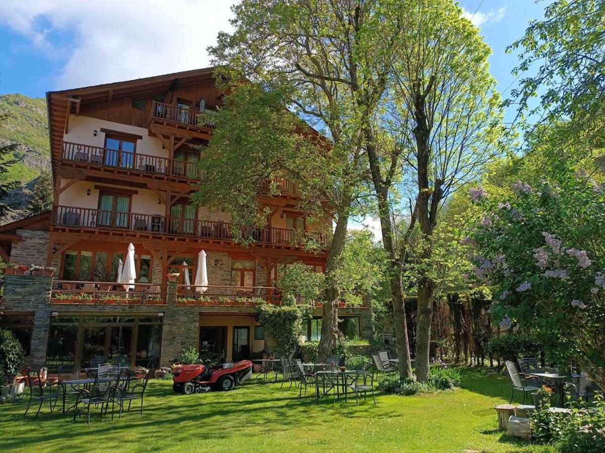 Hotel Estanys Blaus Tavascan Luaran gambar