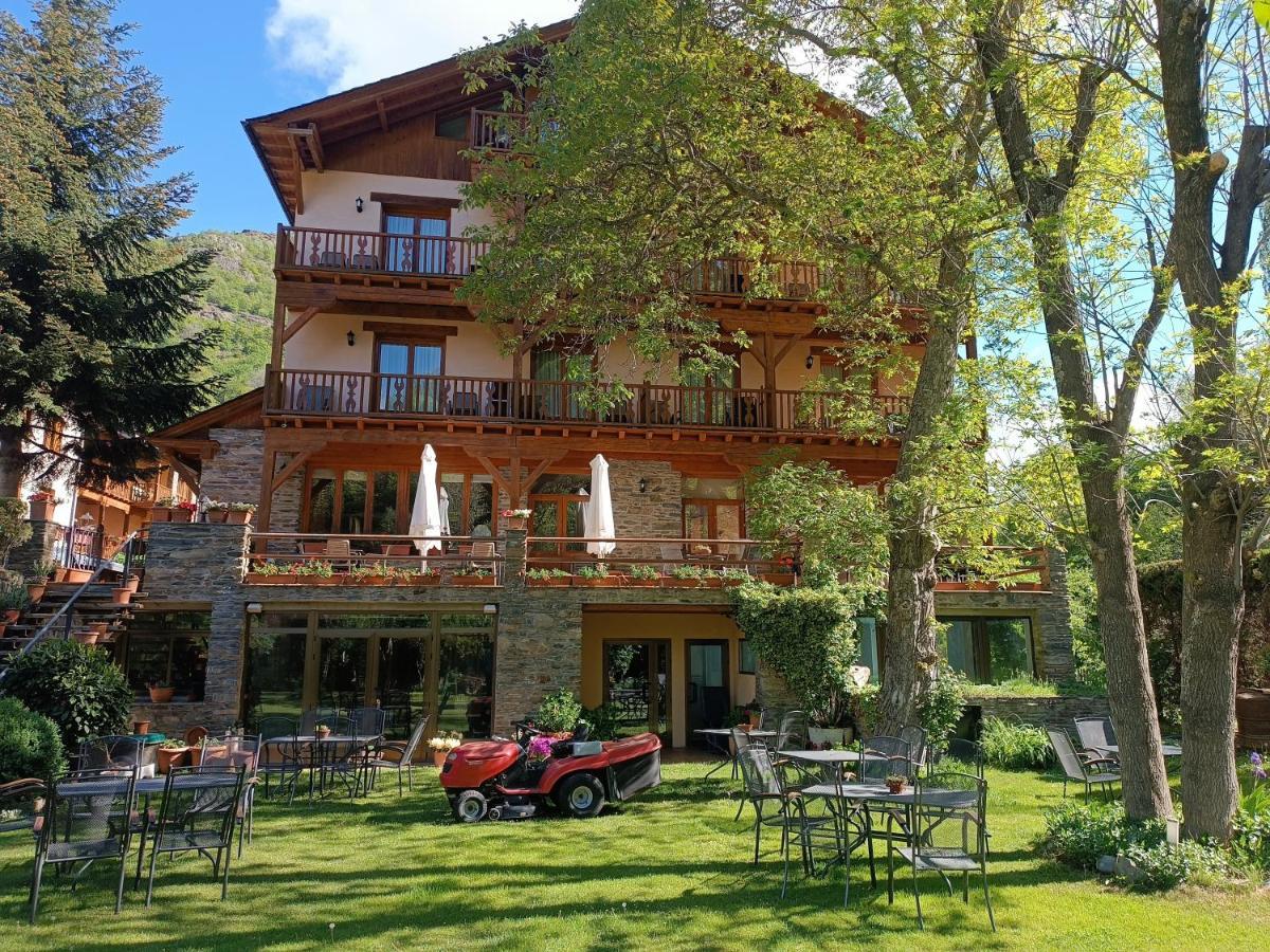 Hotel Estanys Blaus Tavascan Luaran gambar