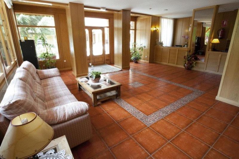 Hotel Estanys Blaus Tavascan Luaran gambar