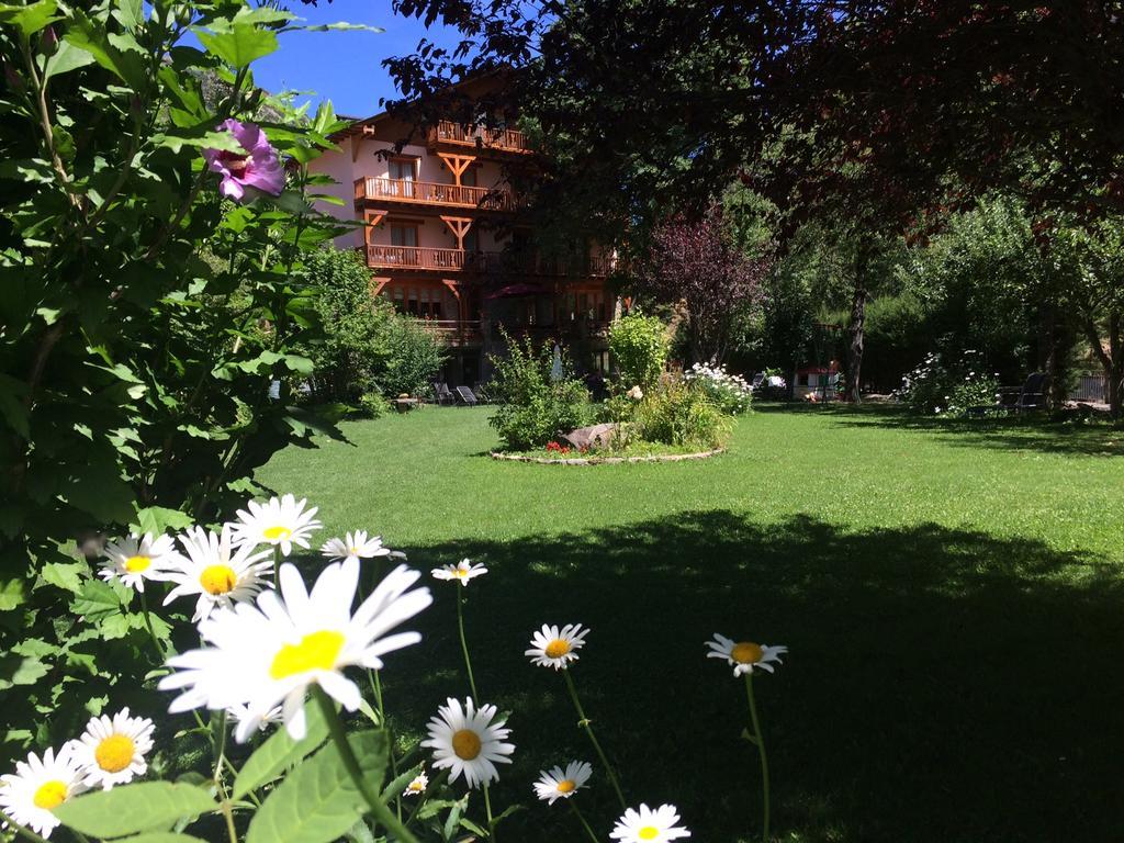 Hotel Estanys Blaus Tavascan Luaran gambar