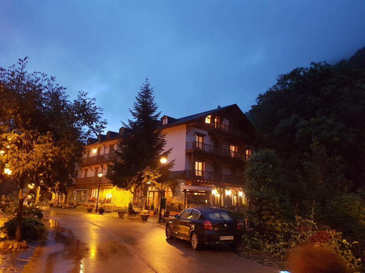 Hotel Estanys Blaus Tavascan Luaran gambar